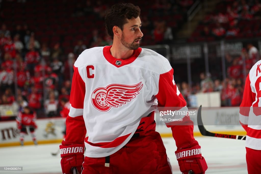 Elmer Soderblom returns to Red Wings with Dylan Larkin out 